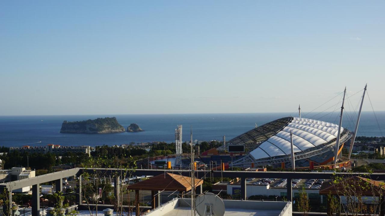 Tamara Jeju Hotel Szogüpho Kültér fotó