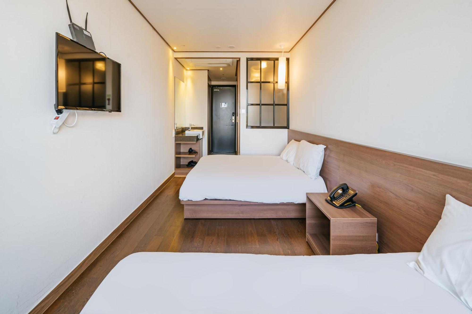 Tamara Jeju Hotel Szogüpho Kültér fotó