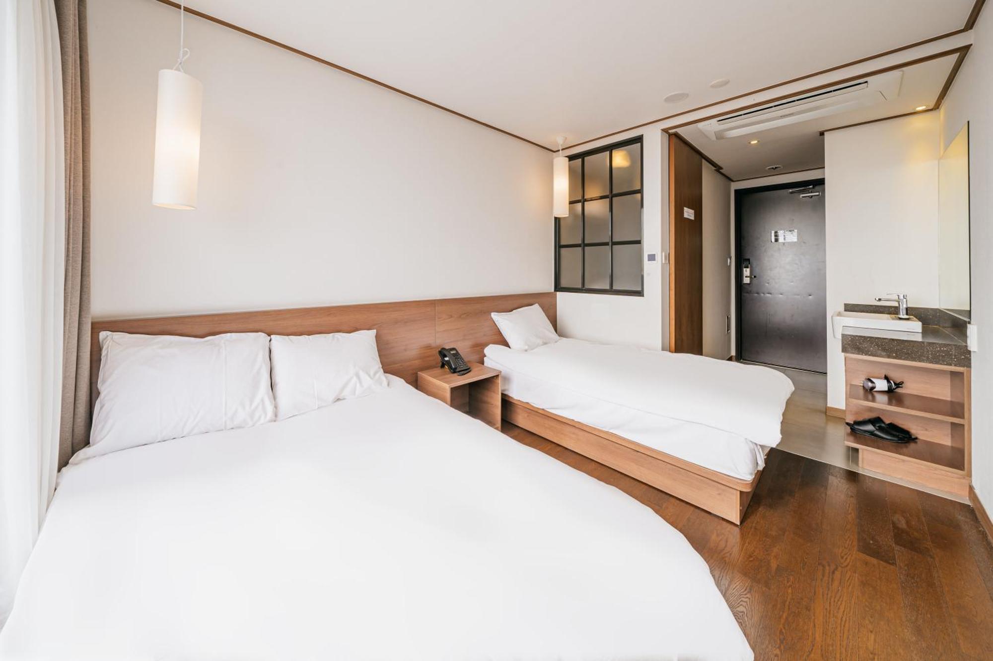 Tamara Jeju Hotel Szogüpho Kültér fotó